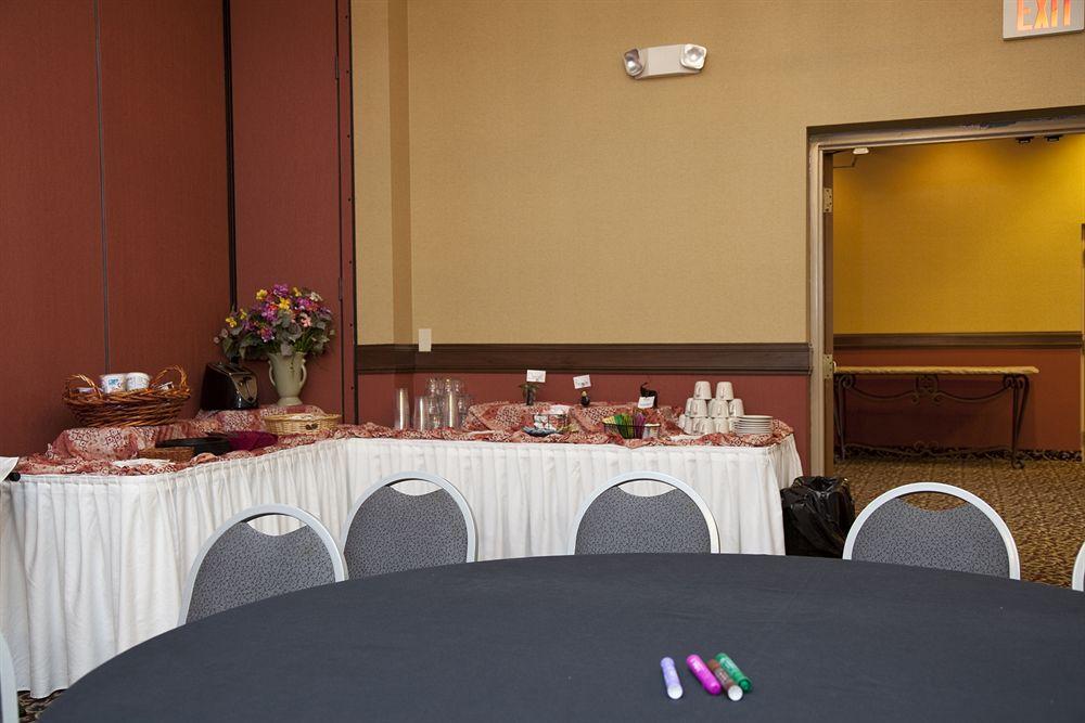 Holiday Inn Hotel & Suites Owatonna Εστιατόριο φωτογραφία