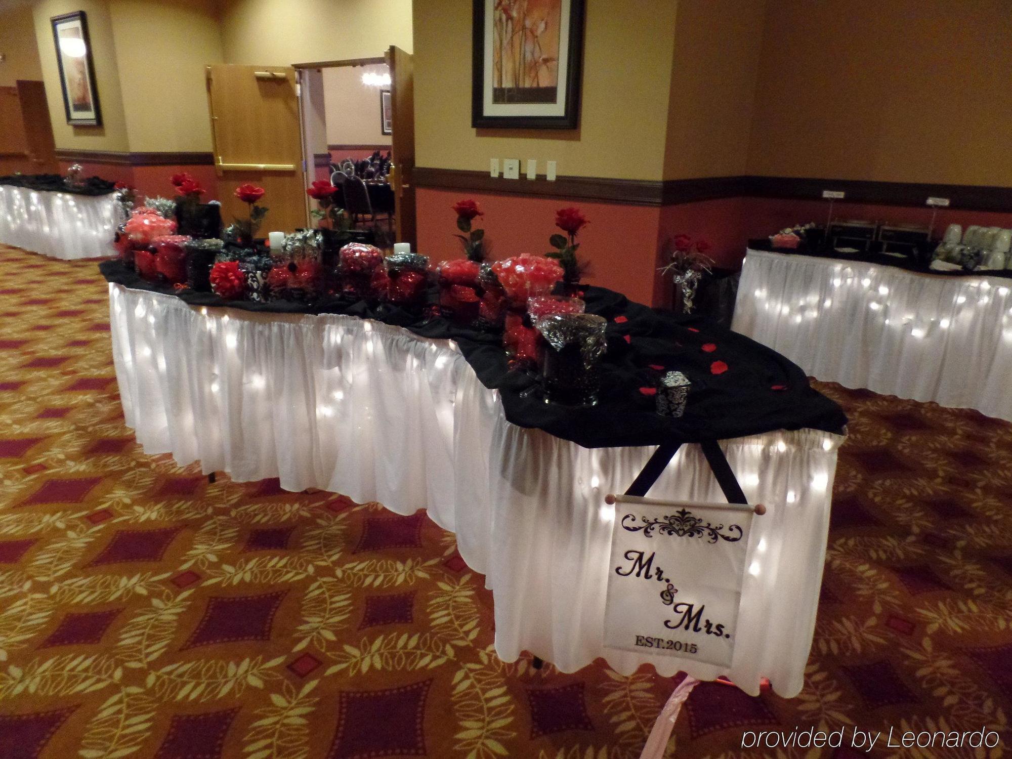 Holiday Inn Hotel & Suites Owatonna Εξωτερικό φωτογραφία