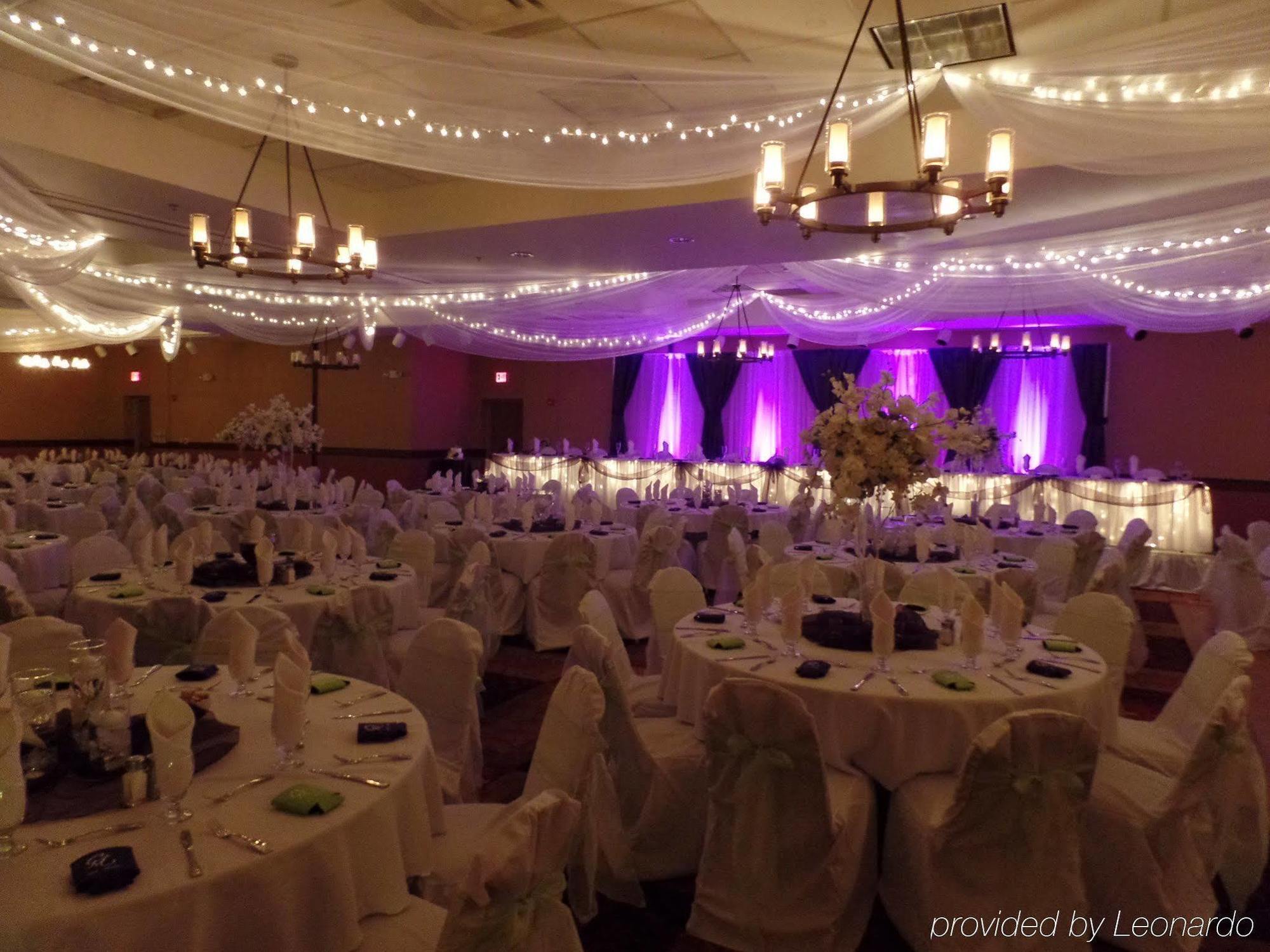 Holiday Inn Hotel & Suites Owatonna Εξωτερικό φωτογραφία