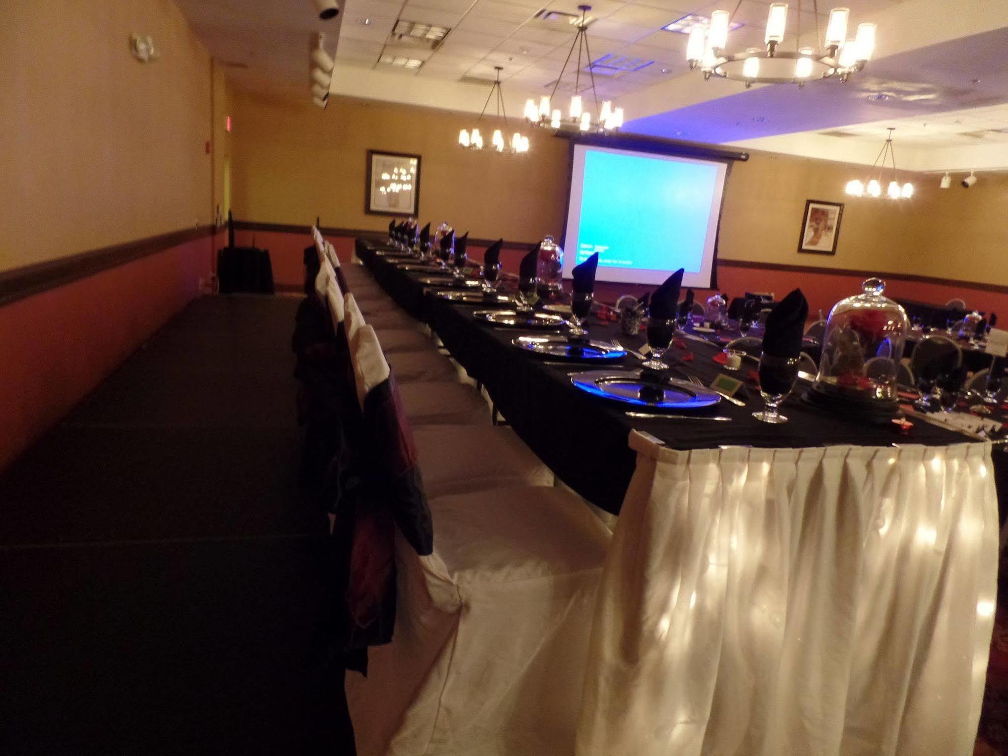 Holiday Inn Hotel & Suites Owatonna Εξωτερικό φωτογραφία