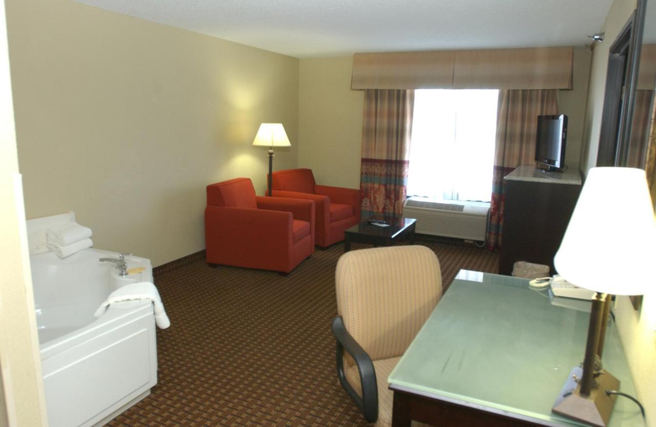 Holiday Inn Hotel & Suites Owatonna Εξωτερικό φωτογραφία